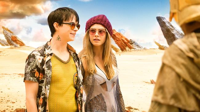 Dane DeHaan (Major Valerian), Cara Delevingne (Sergeant Laureline)