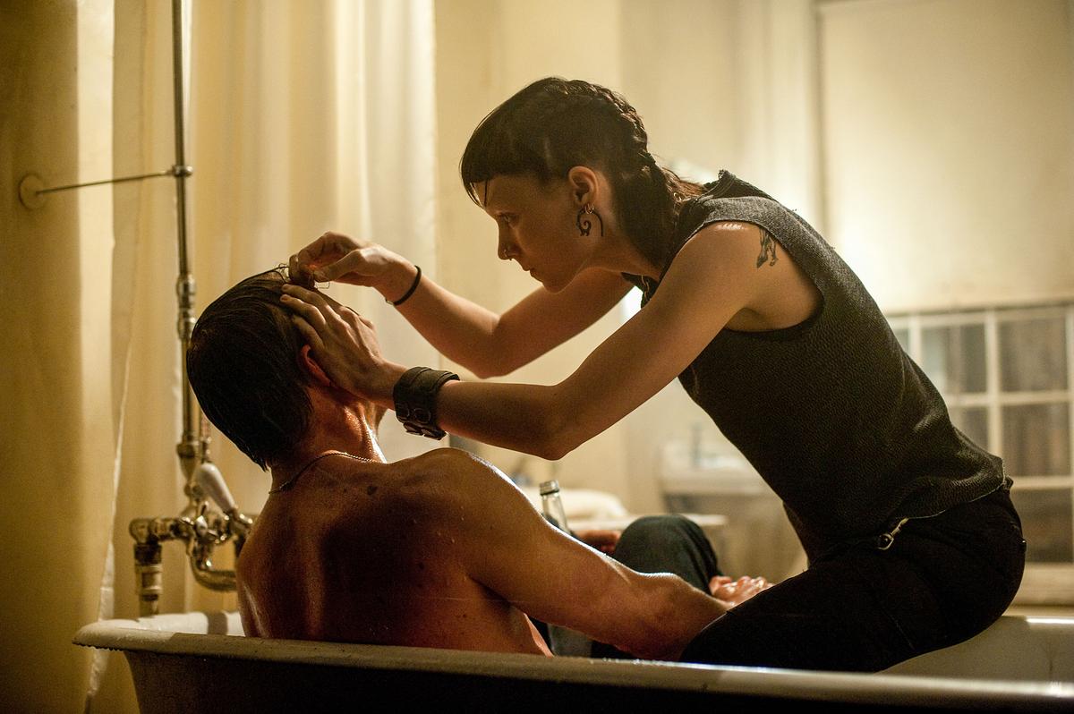 Im Bild: Daniel Craig (Mikael Blomkvist), Rooney Mara (Lisbeth Salander).