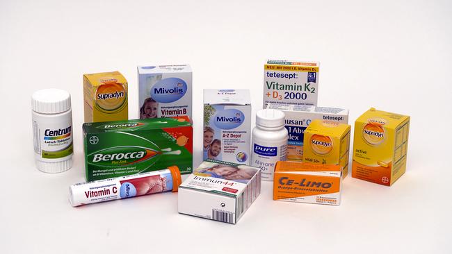 Im Bild: Diverse Vitamin-Supplemente.