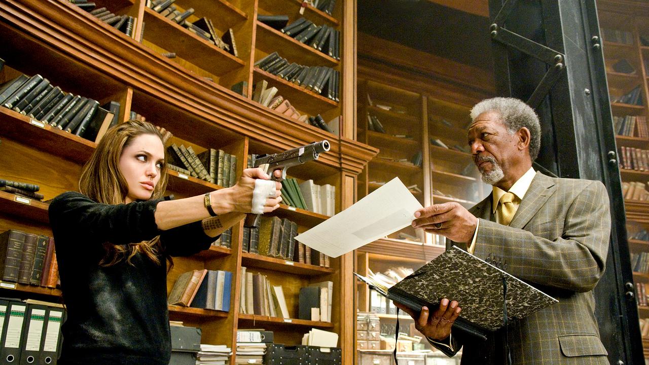 Im Bild: Angelina Jolie (Fox), Morgan Freeman (Sloan).