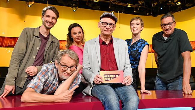 Gruppenfoto mit Clemens Maria Schreiner, Severin Groebner, Katharina Straßer, Oliver Baier, Sonja Pikart und Viktor Gernot im "Was gibt es Neues?"