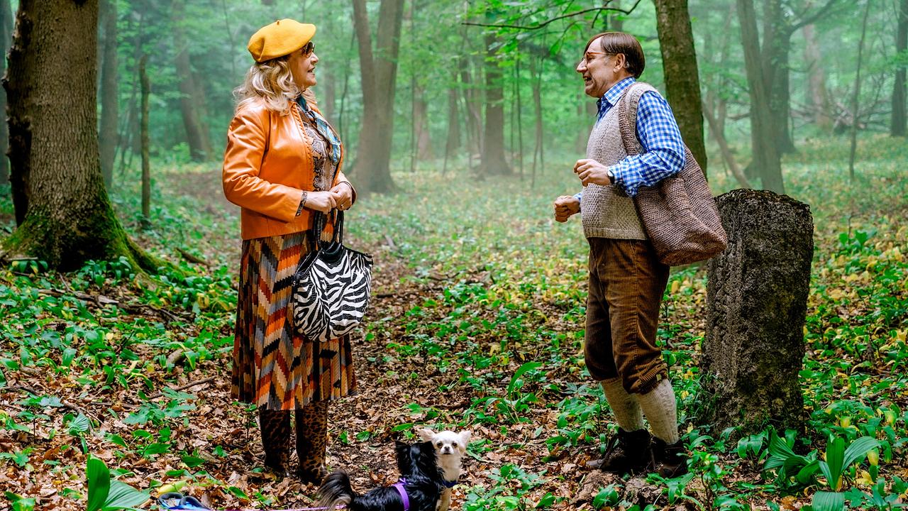 "Weber & Breitfuß – Im Wald": Monica Weinzettl (Hundebesitzerin), Roland Düringer (Breitfuß)