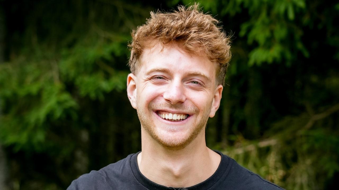 "Willst Du mit mir gehen?" am 17.10.2025: Der Video-Creator Maximilian kann es kaum erwarten, Single Ina zu treffen.
