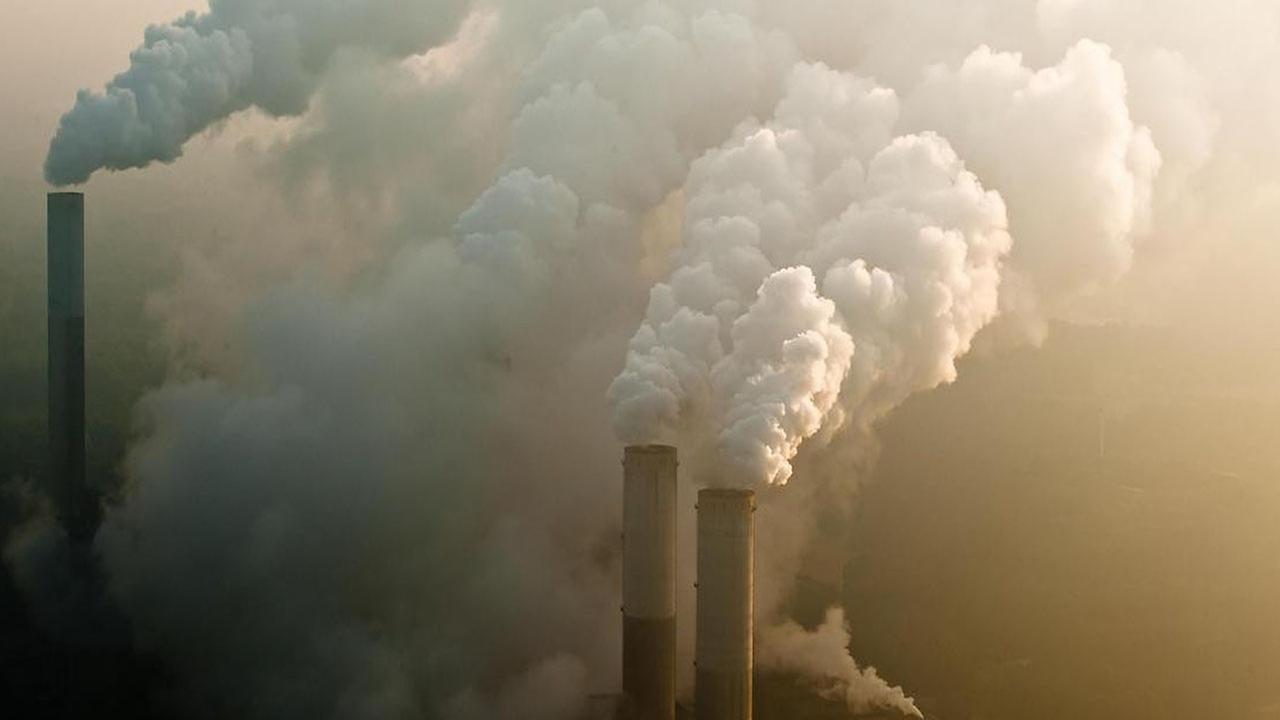 Ökosoziale Steuerreform: Wie viel wird CO2 kosten und wer zahlt?