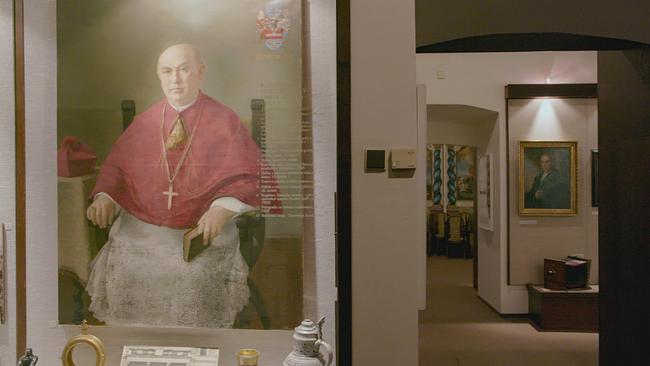 Erzbischof und Kardinal Friedrich Gustav Piffl im Stadtmuseum Landskron.