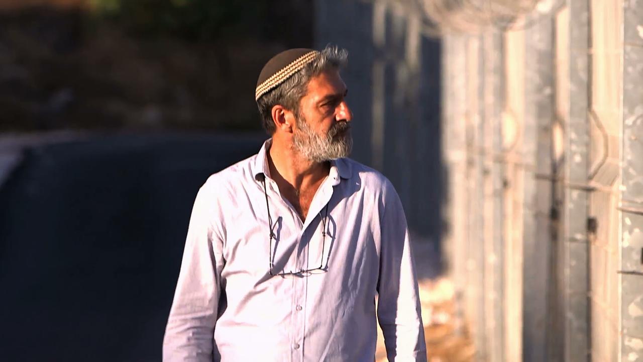 Der französische Jude Pinhas Attali ist mit seiner Familie ins Westjordanland gezogen um in einer jüdischen Siedlung zu leben