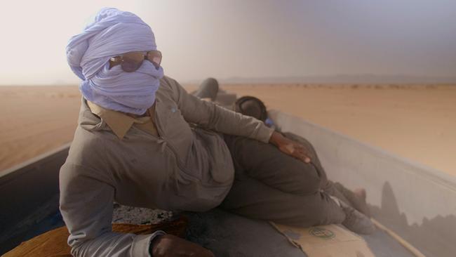 Sidi Fadoua flüchtet aus der glutheißen Sahara und sucht einen Job und ein neues Leben an der Küste Mauretaniens
