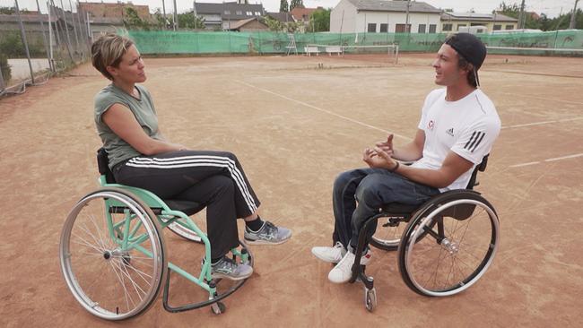 "Erklär mir wie du lebst: Menschen mit Körperbehinderungen": Redakteurin Ajda Sticker, Tennis-Staatsmeister Nico Langmann