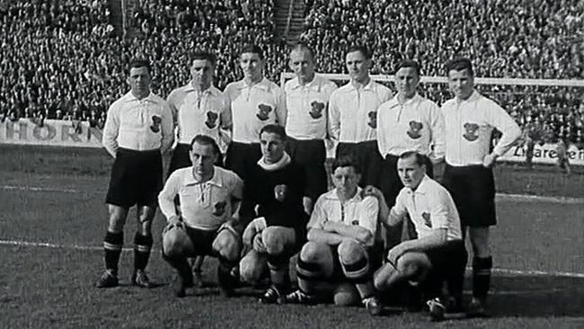 Das Wunderteam vor dem Spiel gegen Ungarn 1932