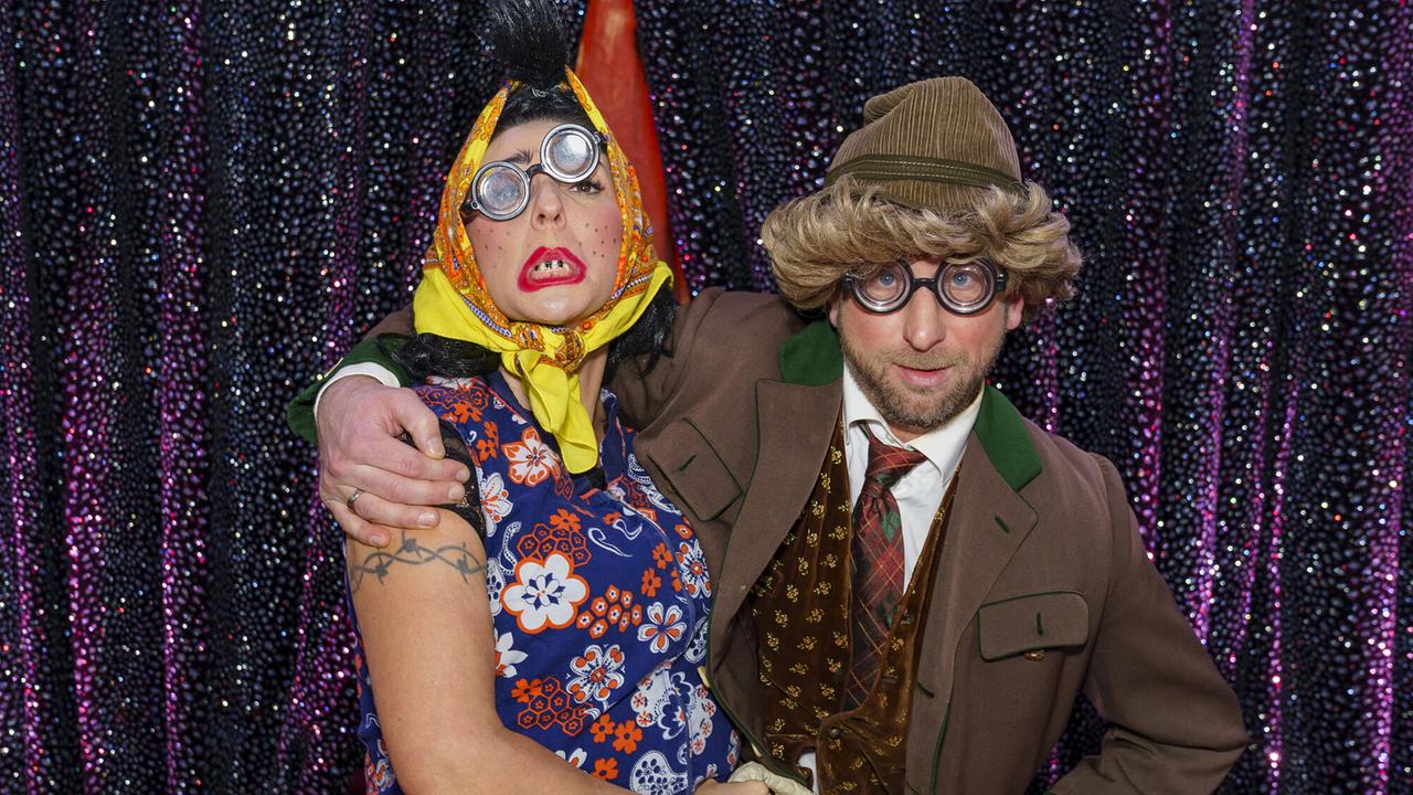 "Narrisch guat" am 26.2.2022: Faschingsgilde Steuerberg: "Hölga & Rotzpipe beim Tierarzt": Christina Petritz, Jürgen Rainer