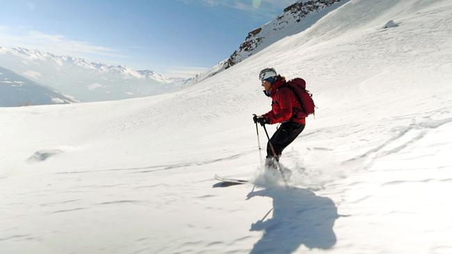 Andy Holzer beim Skifahren
