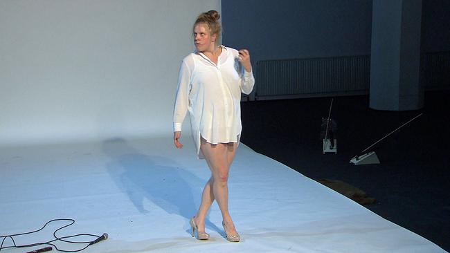 © ORF Stefanie Reinsperger in "Selbstbezichtigung"