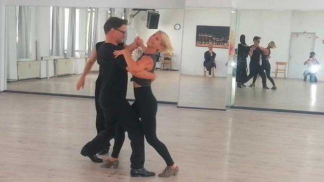 Kristina Sprenger und David Oberkogler beim Tanztraining