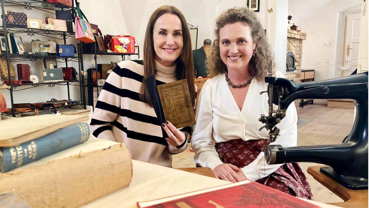 Bernadette Hartl - Designerin & Schneiderin, wandelt alte Bücher zu modischen Handtaschen um