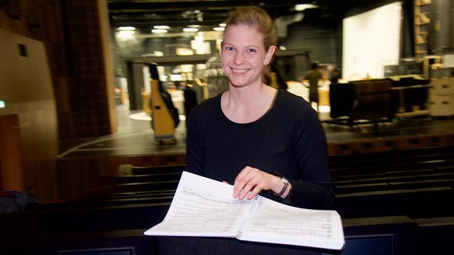 Dirigentin Katharina Müllner im Linzer Musiktheater