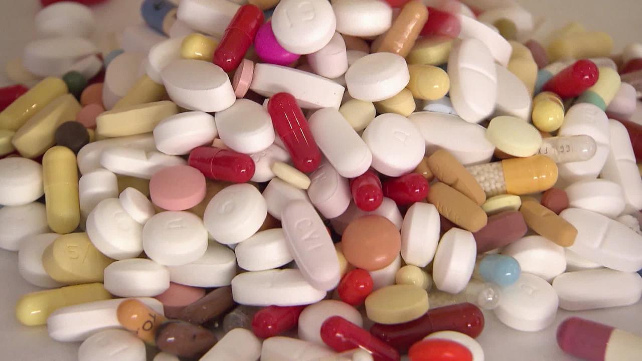 Bild mit vielen bunten Tabletten