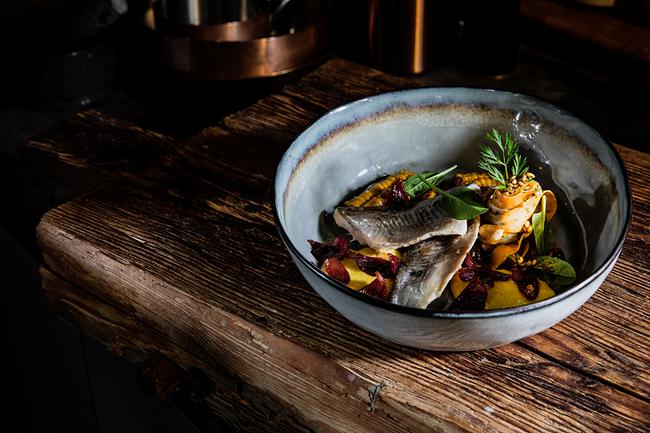 © Monika Löff Heufisch mit Rote Rüben-Perlgraupen-Risotto von Christoph "Krauli" Held