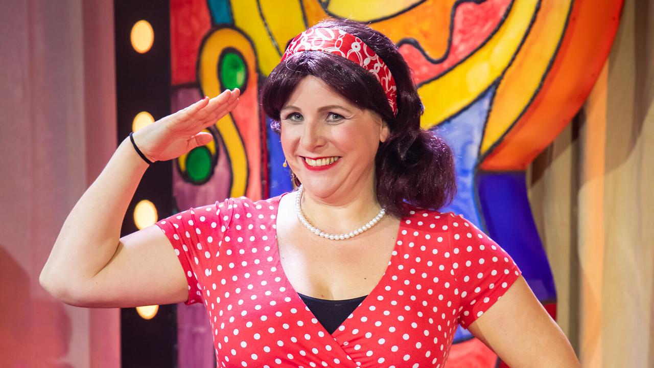 "Narrisch guater Sommer (1)": Bleiburger Faschingskabarett - Frau Mali "Schiff Ahoi": Silvana Kert