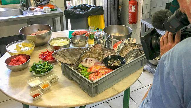 Açorda de ovas (portugiesischen Fischeintopf und Suppe aus Fischeiern) im Restaurant Arte e Sal in Sines