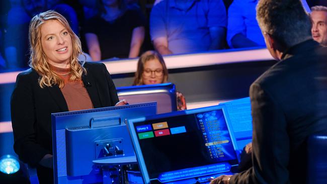 © ORF/Günther Pichlkostner "Die Promi-Sportler-Millionenshow": Kati Beierl, Armin Assinger