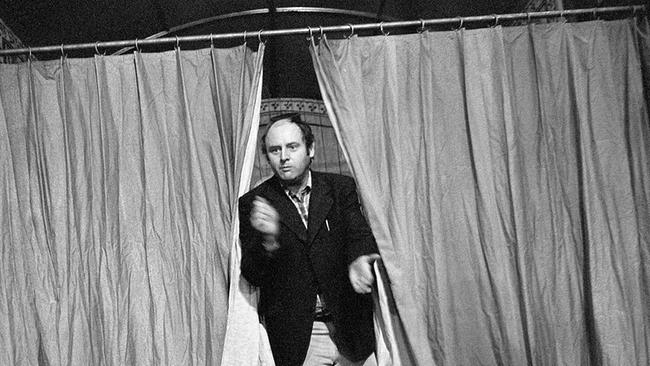 Achim Benning bei den Proben von „Sommergäste“ auf großer Bühne, Burgtheater 1979