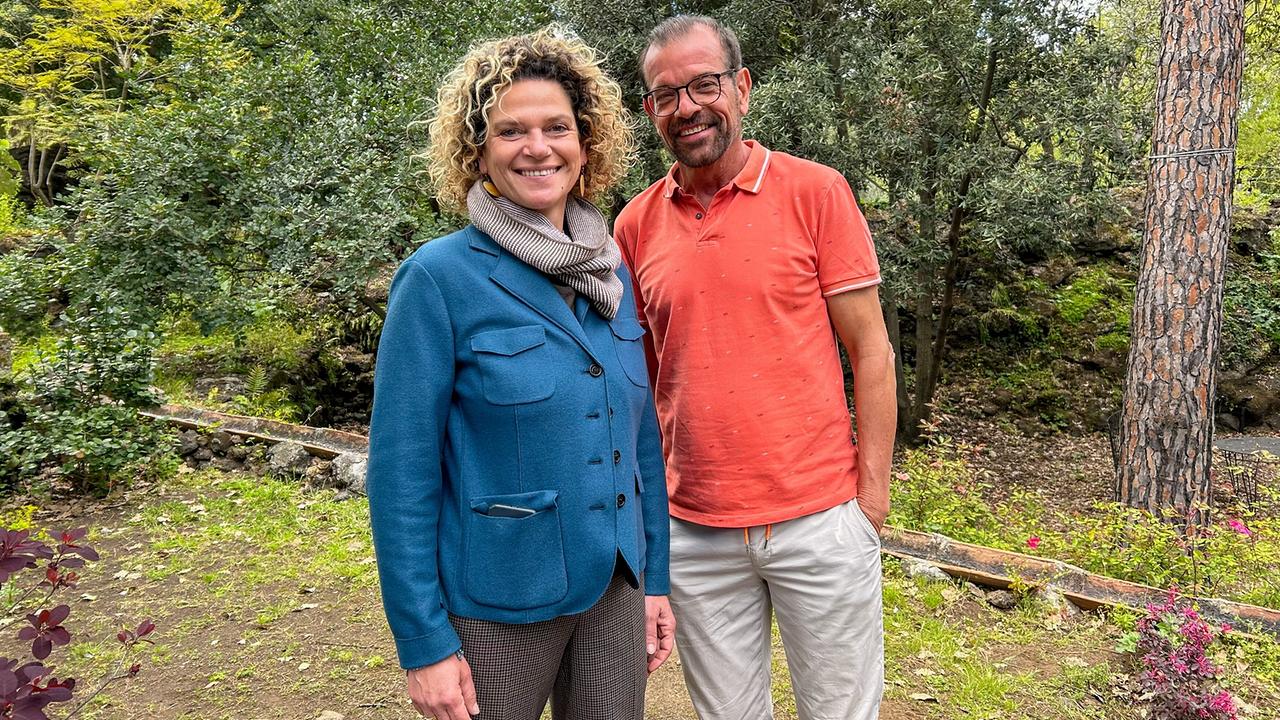 Stena Paternò del Toscano und Karl Ploberger im Parco Paternò del Toscano in Sizilien