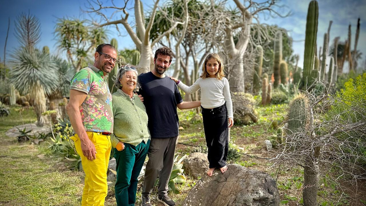 Karl Ploberger mit Mariolina Palermo und Pflanzenphilosoph Marcello di Paola im Vivai Cuba – Wüstengarten