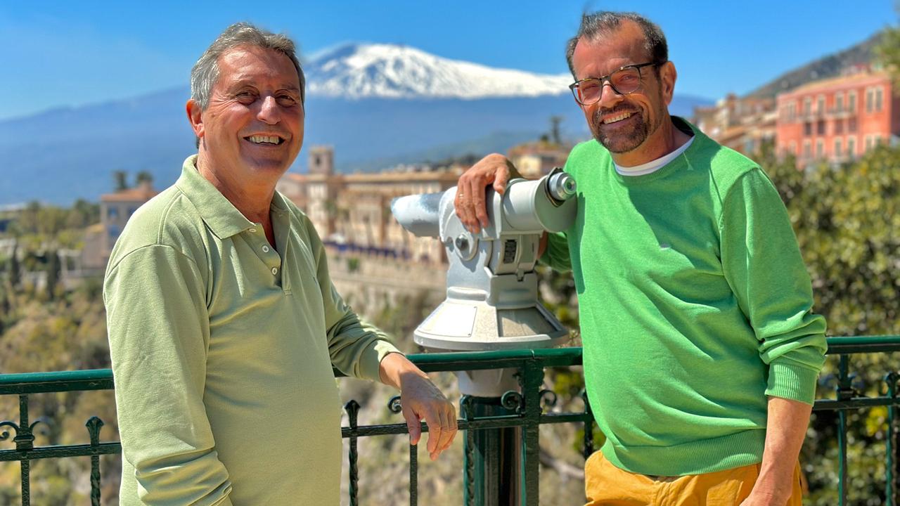 Gerhard Schuler vom „Hotel Villa Schuler“ und Karl Ploberger in Taormina, Sizilien