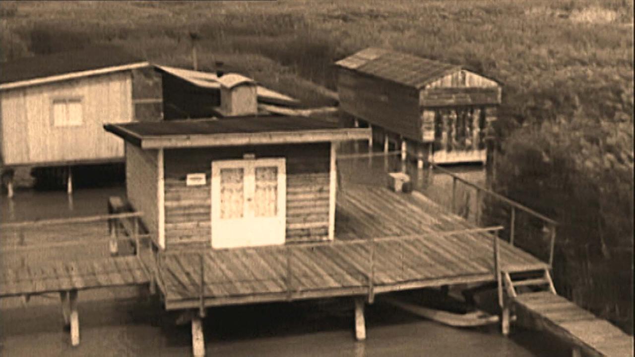 Historische Aufnahme in schwarz-weiß von Seehütten im Nationalpark Neusiedler See - Seewinkel