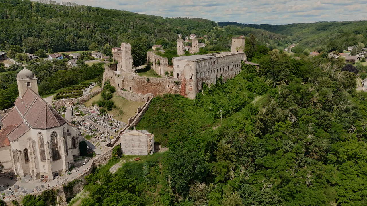 Burg Gars am Kamp aus der Vogelperspektive