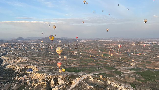 © ORF Ballonfahrten sind für viele TouristInnen in Kappadokien ein Muss.