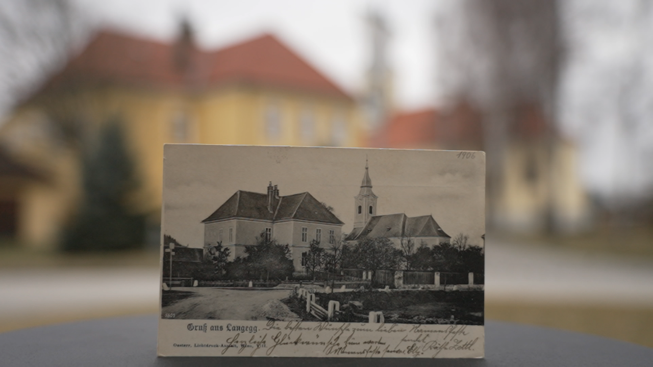 Ansichtskarte von Langegg im Vordergrund, gezeigtes Motiv unscharf dahinter