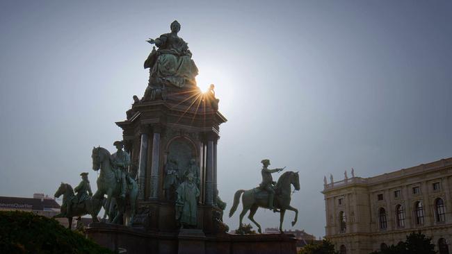 Maria Theresia Denkmal