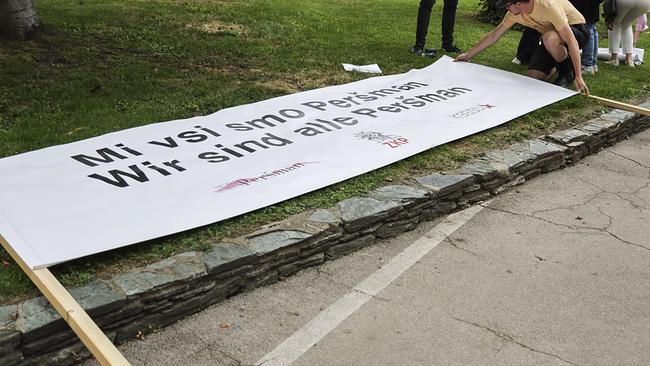 © APA/WOLFGANG JANNACH Demonstration unter dem Titel "Volle Aufklärung des Einsatzes von Sonntag, 27. Juli 2025 am Peršmanhof"