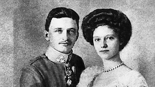 Historische Fotografie: Kaiser Karl I mit Frau Zita