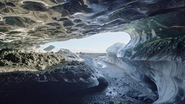Filmstill "Melt" - vereiste Höhle