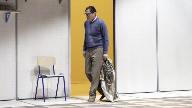 Jörg Ratjen in der Burgproduktion „Ellen Babic“