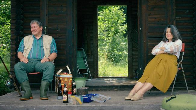 Robert Palfrader und Maria Hofstätter  in "Braunschlag"