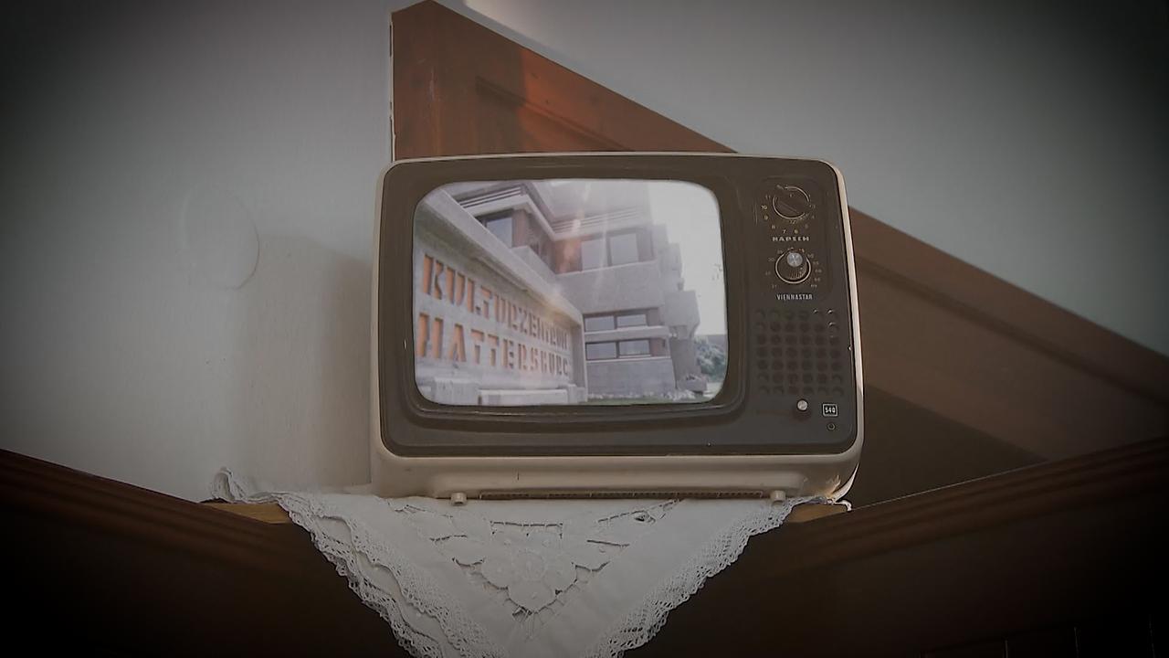 © ORF Burgenland Das Kulturzentrum Mattersburg im Bild eines alten Fernsehgeräts im Herrgottswinkel