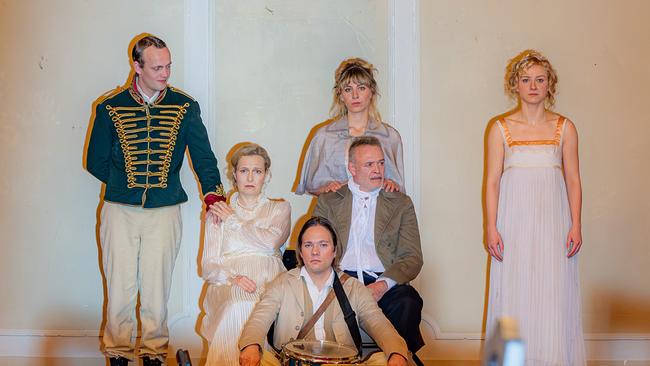 Ensemble "Krieg und Frieden"