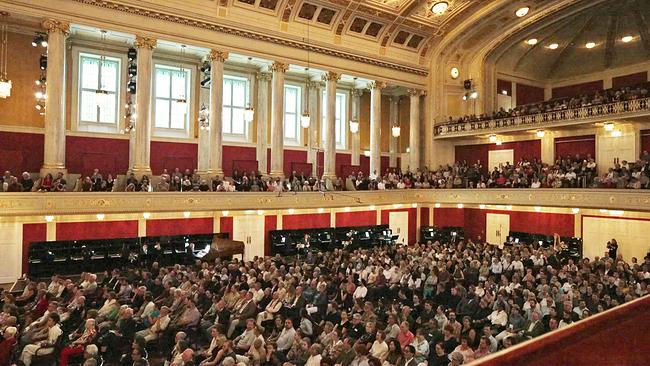 © ORF Konzert "11 000 Saiten"