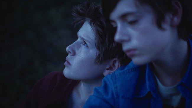 © EUTOPIAFILM Filmstill "Eklipse" - Gesichter zweier junger Männer