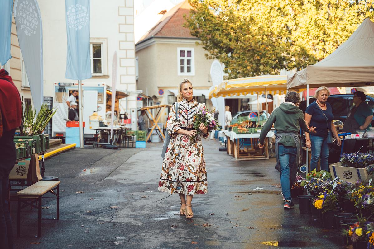 Silvia Schneider am Kremser Wochenmarkt