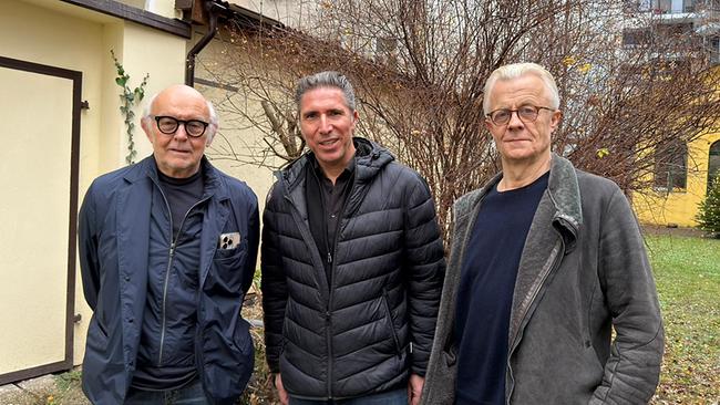Falco Manager Horst Bork, Regiesseur Patrick Hibler, Falco Weggefährte Thomas Rabitsch posieren beim Dreh der Doku für die Kamera 