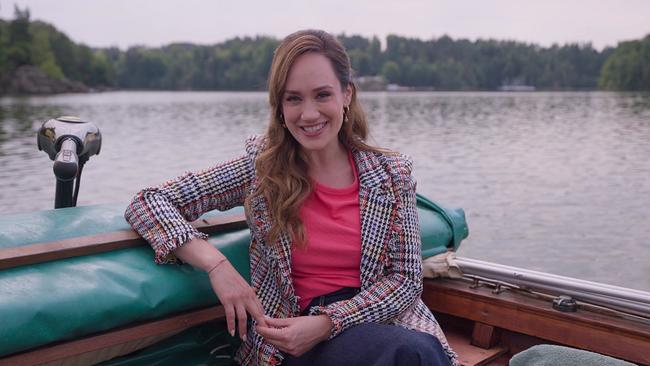 © ORF Sasa Schwarzjirg in einem Boot am Ottensteiner Stausee