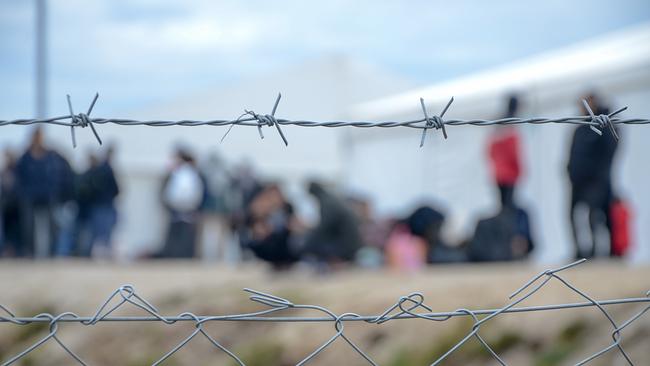 © Adobe Stock/Kamer Ajdin Report0912 Abschiebungen