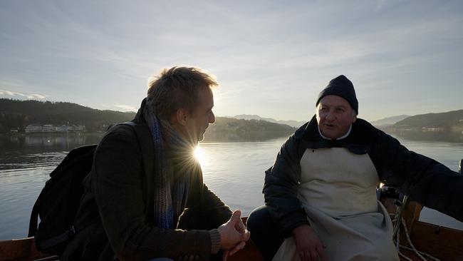 Max Müller und Fischer Seppi Motschiunig in einem Boot am Wörthersee