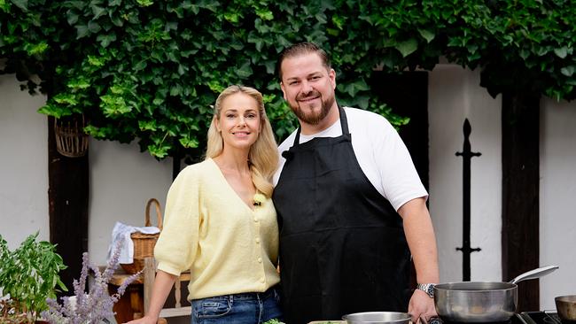 © J.Melicher/ORF Silvia Schneider, Matthias Strunz