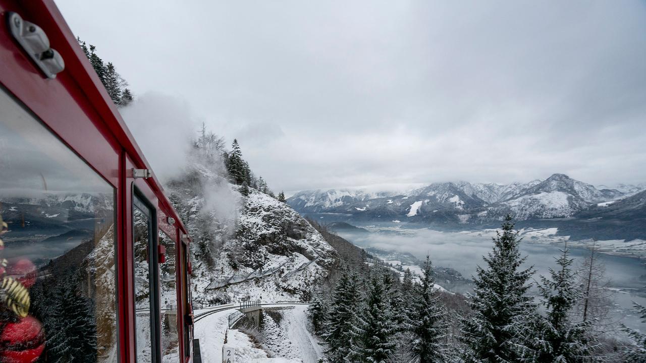 © ORF Ein Blick vom Schafberg auf den Wolfgangsee