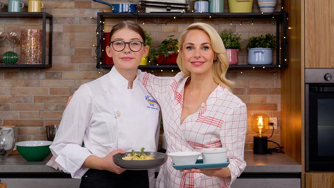 Lena Sophie Eder, Silvia Schneider